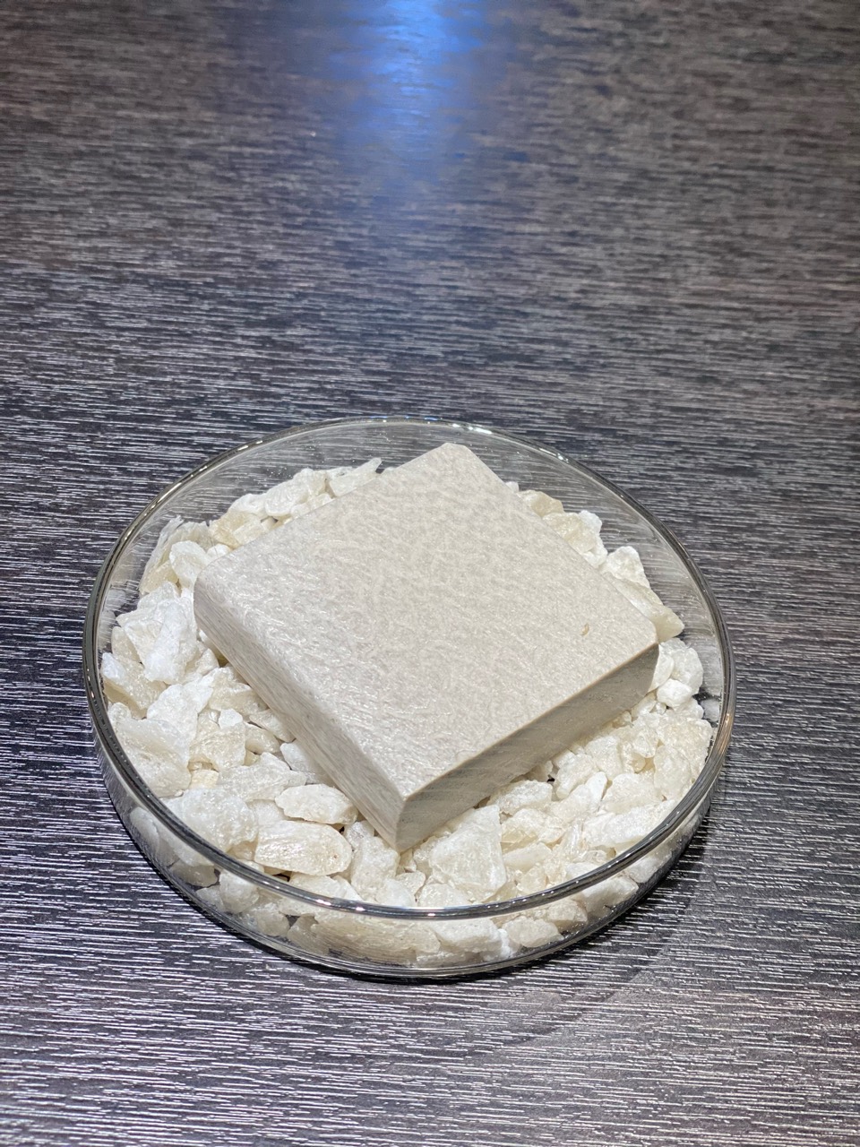 材料樣塊與顆粒實拍